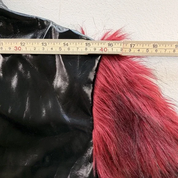 Akira Bolero Wine, Coachella, Boho Glam, Faux Fur, Festival Statement, Size S - Picture 8 of 15